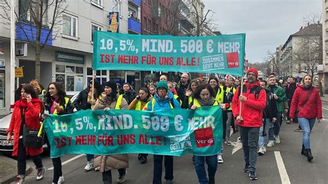 Warnstreiks: Busse und Trams stehen in Mainz .